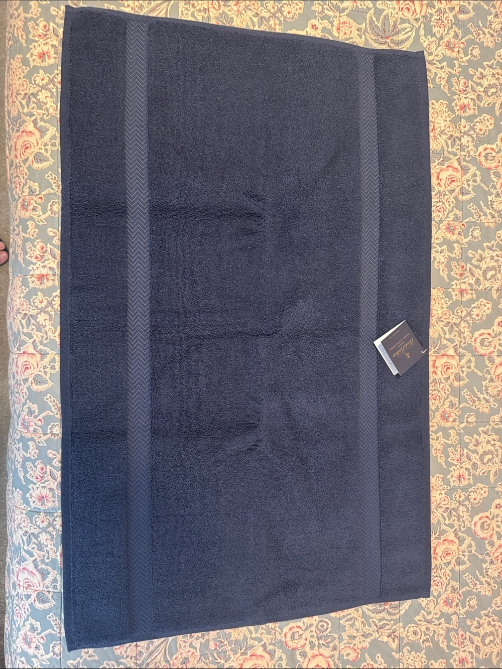 Brooks Brothers Navy Supima Hydro Cotton Bathmat/NWT/20" x 31"/GREAT FOR COLLEGE